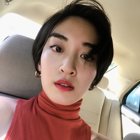 Meet your Posher, Susan - Picture 1 of 1